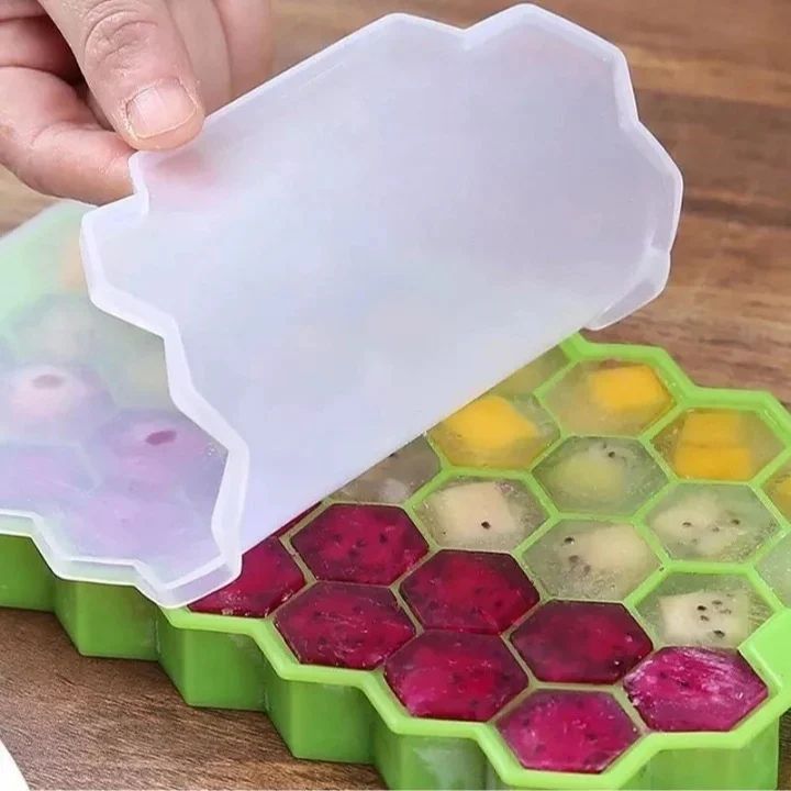 Honey Comb Shaped Ice Cube Tray with lid