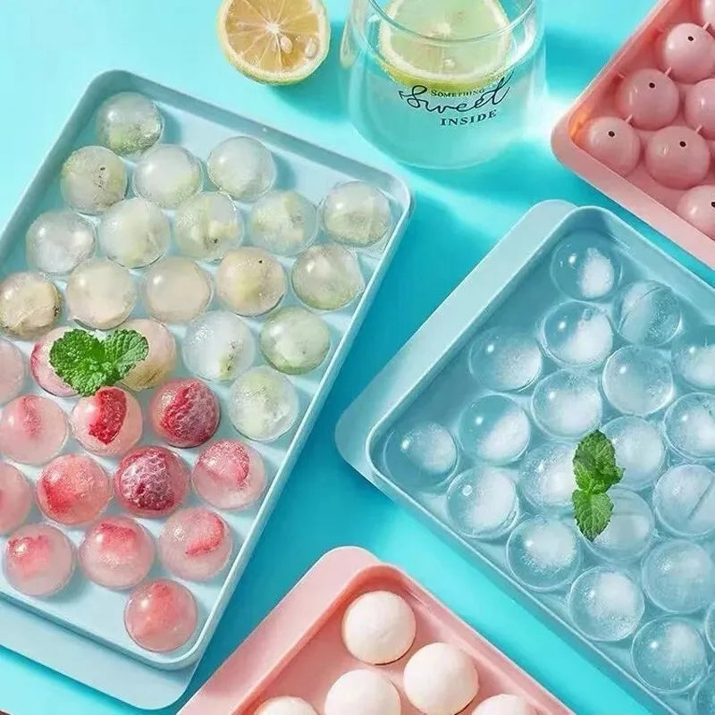 Round Ice Cubes Tray with Lid