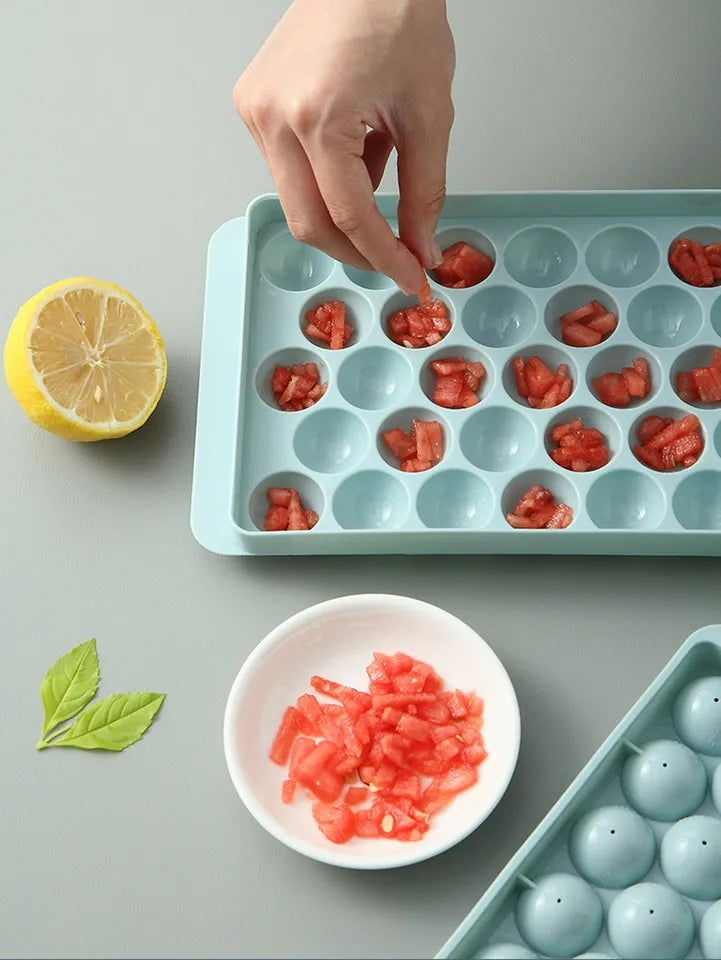 Round Ice Cubes Tray with Lid